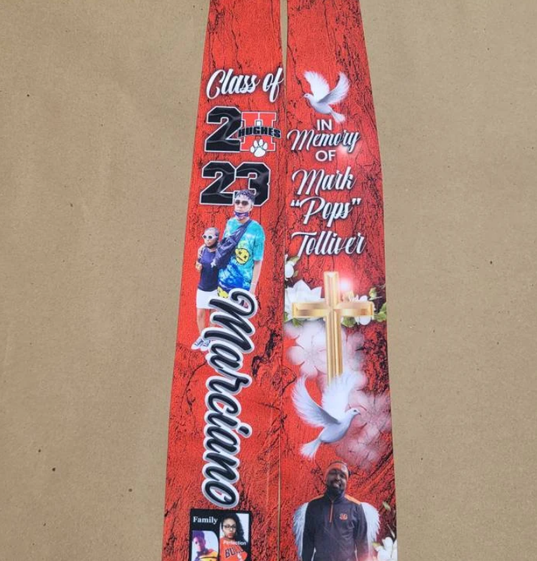 Alternative view of Memorial Graduation Stole